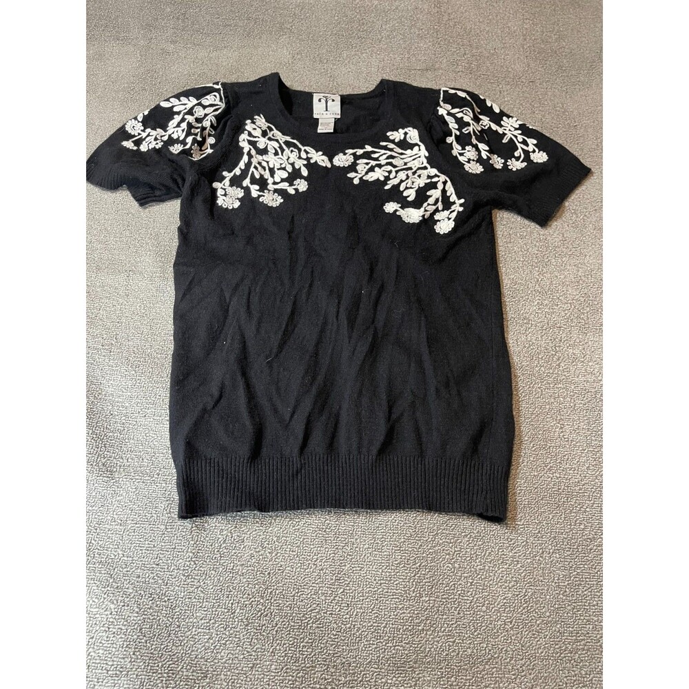 Rain and Rose Top Womens XS Black Top Short Sleeve Floral